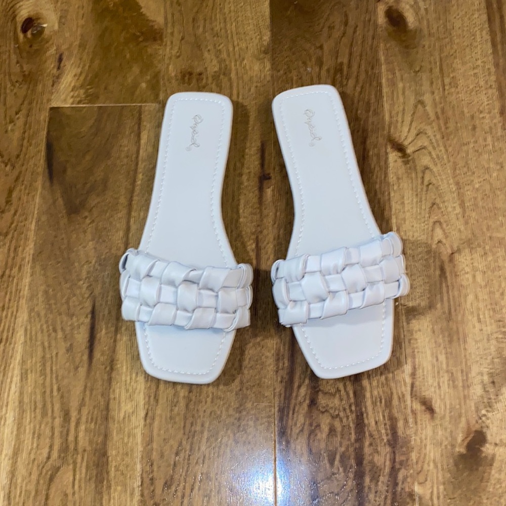 Brand new Qupid braided tan/beige sandal. Size 10